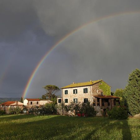 Agriturismo Spazzavento Palazzone Екстериор снимка