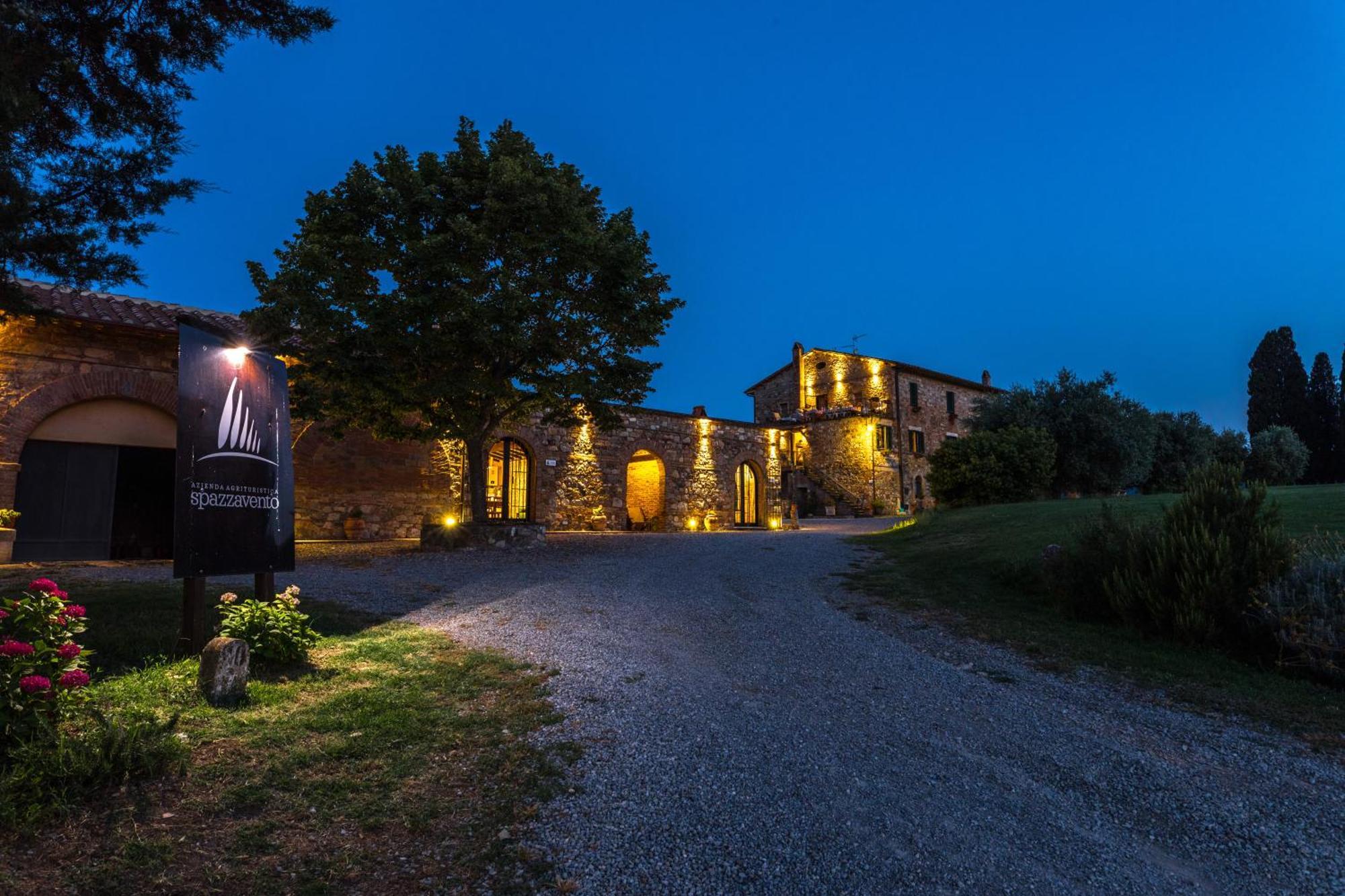 Agriturismo Spazzavento Palazzone Екстериор снимка